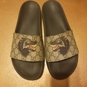 Gucci flip flops